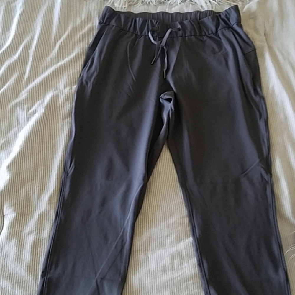 Lululemon On the Fly pant